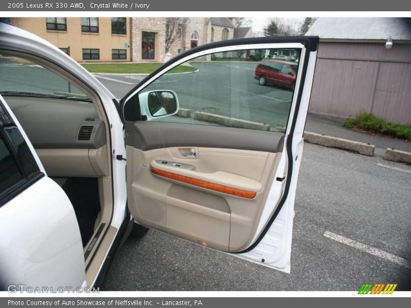 Crystal White / Ivory 2005 Lexus RX 330 AWD