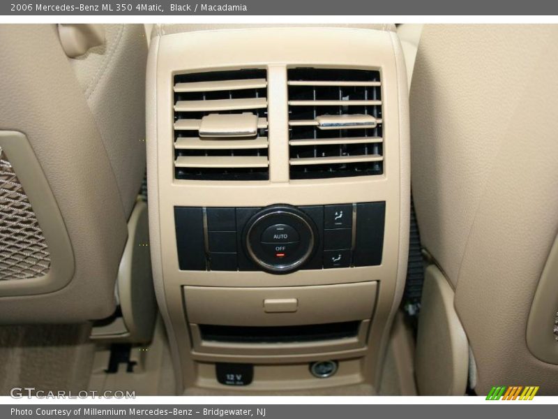 Black / Macadamia 2006 Mercedes-Benz ML 350 4Matic