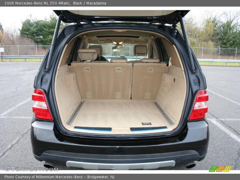 Black / Macadamia 2006 Mercedes-Benz ML 350 4Matic