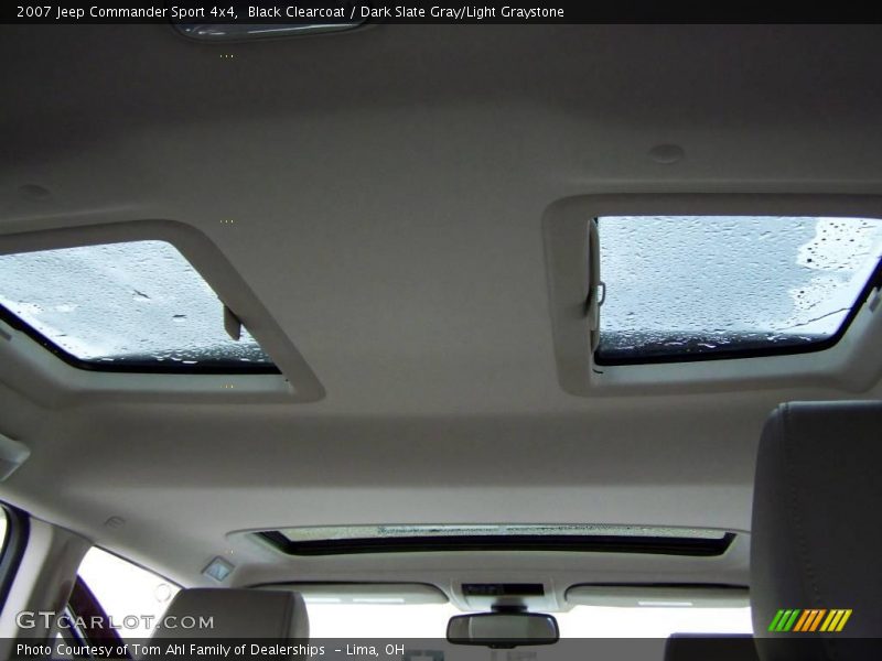 Black Clearcoat / Dark Slate Gray/Light Graystone 2007 Jeep Commander Sport 4x4