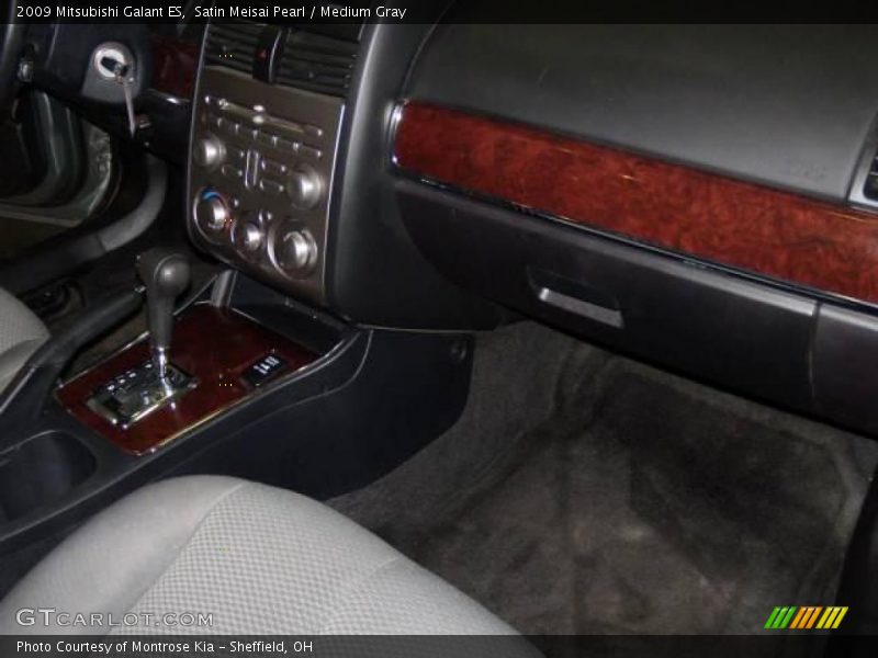 Satin Meisai Pearl / Medium Gray 2009 Mitsubishi Galant ES