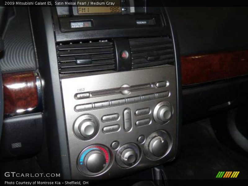 Satin Meisai Pearl / Medium Gray 2009 Mitsubishi Galant ES