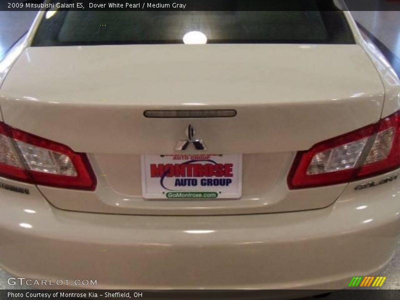 Dover White Pearl / Medium Gray 2009 Mitsubishi Galant ES
