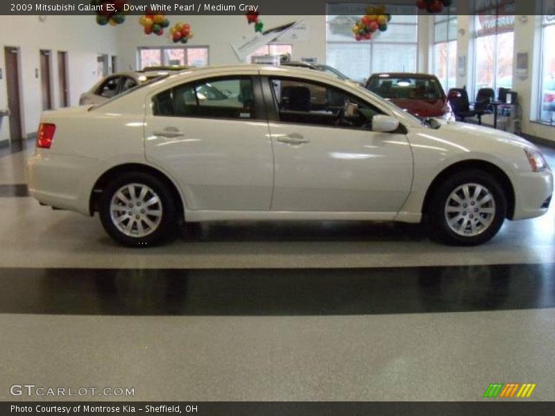 Dover White Pearl / Medium Gray 2009 Mitsubishi Galant ES