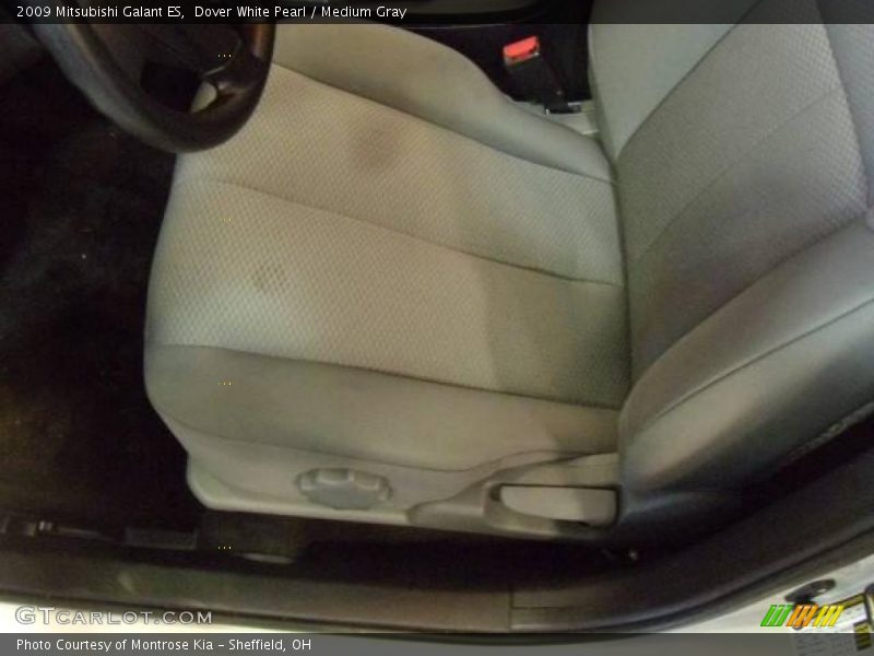 Dover White Pearl / Medium Gray 2009 Mitsubishi Galant ES