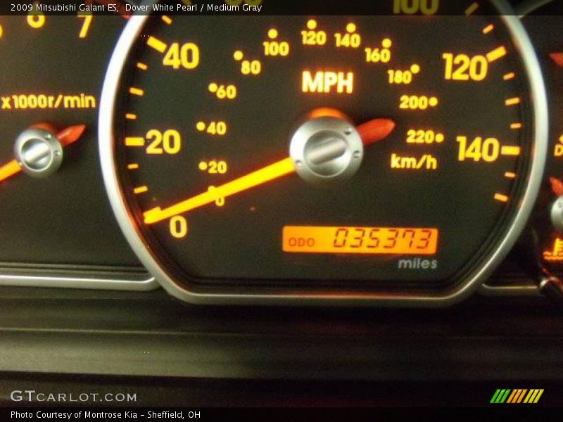 Dover White Pearl / Medium Gray 2009 Mitsubishi Galant ES