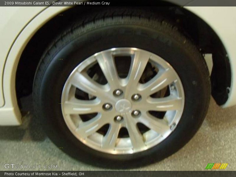 Dover White Pearl / Medium Gray 2009 Mitsubishi Galant ES