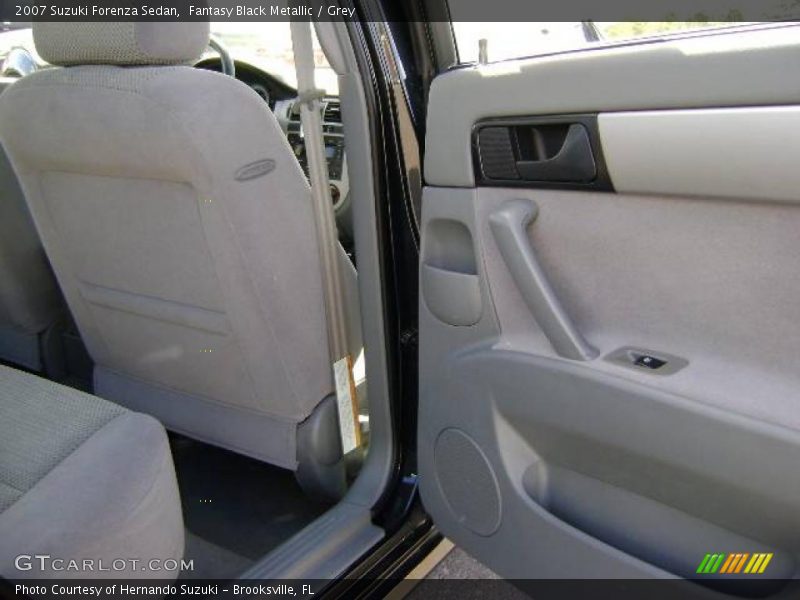 Fantasy Black Metallic / Grey 2007 Suzuki Forenza Sedan