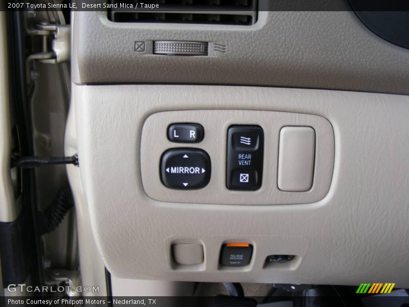 Desert Sand Mica / Taupe 2007 Toyota Sienna LE