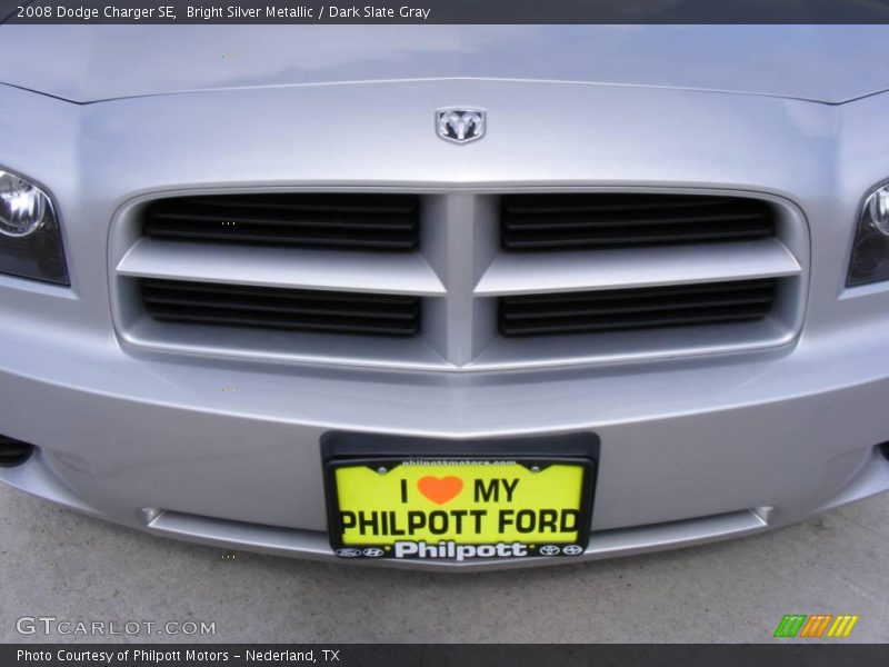 Bright Silver Metallic / Dark Slate Gray 2008 Dodge Charger SE