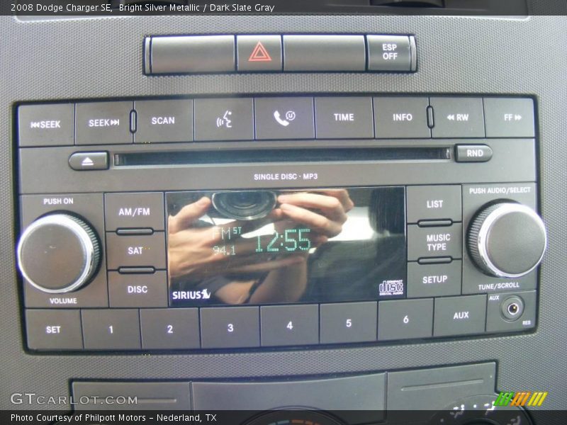 Bright Silver Metallic / Dark Slate Gray 2008 Dodge Charger SE