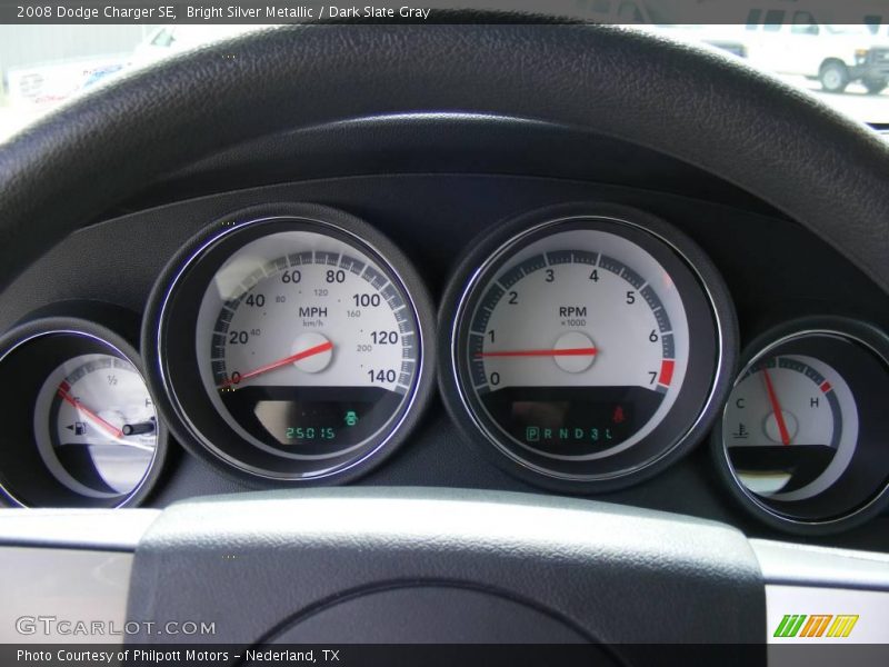 Bright Silver Metallic / Dark Slate Gray 2008 Dodge Charger SE