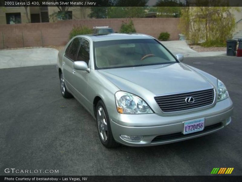 Millenium Silver Metallic / Ivory 2001 Lexus LS 430