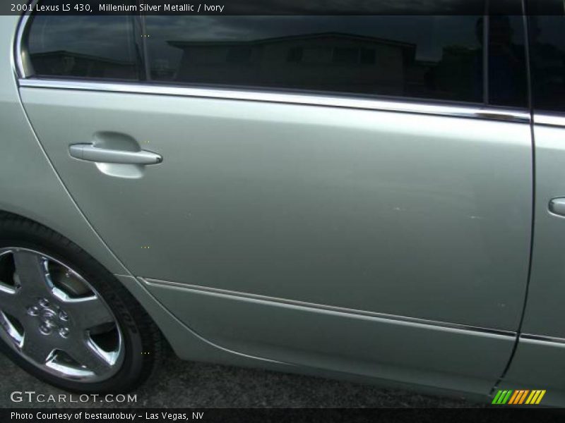 Millenium Silver Metallic / Ivory 2001 Lexus LS 430