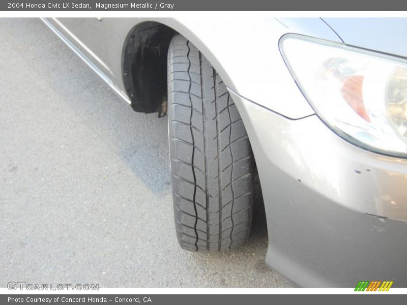 Magnesium Metallic / Gray 2004 Honda Civic LX Sedan