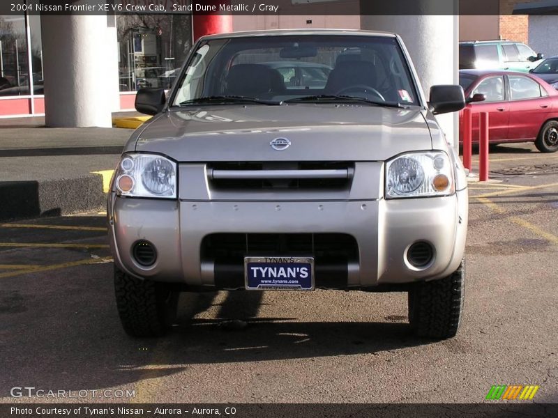 Sand Dune Metallic / Gray 2004 Nissan Frontier XE V6 Crew Cab