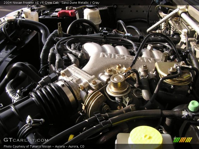 Sand Dune Metallic / Gray 2004 Nissan Frontier XE V6 Crew Cab