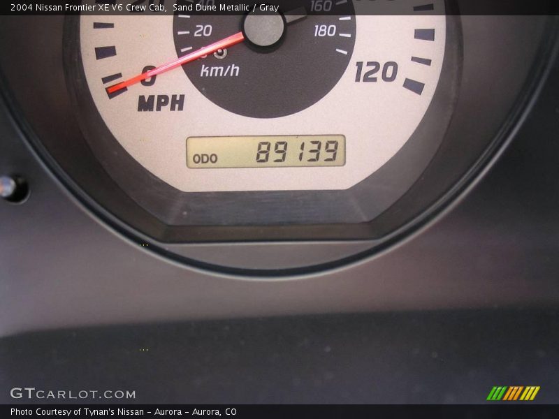 Sand Dune Metallic / Gray 2004 Nissan Frontier XE V6 Crew Cab