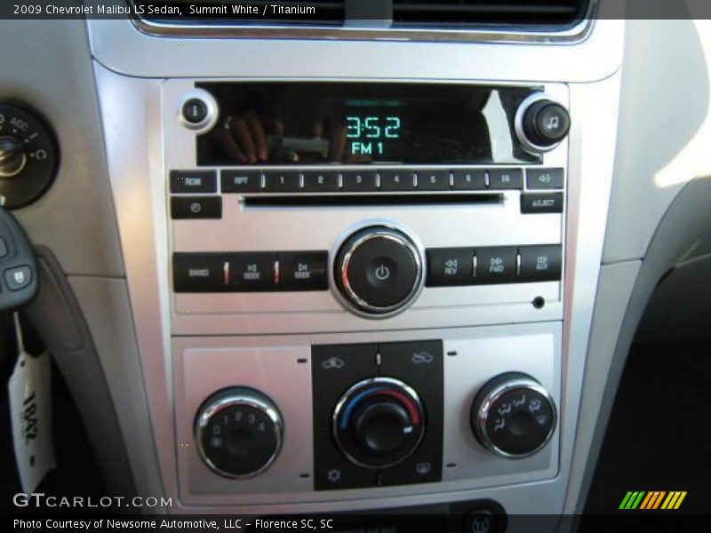 Summit White / Titanium 2009 Chevrolet Malibu LS Sedan