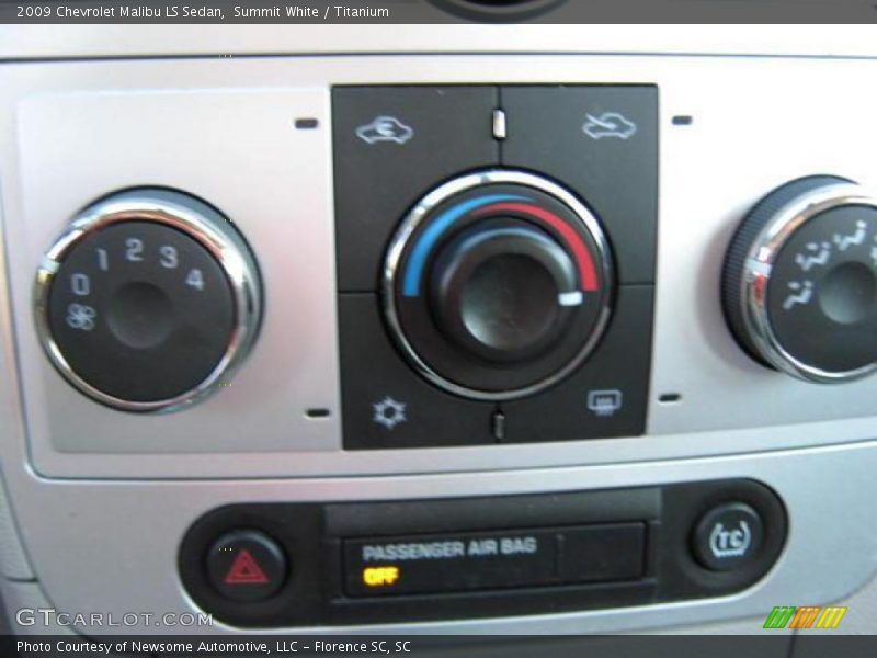 Summit White / Titanium 2009 Chevrolet Malibu LS Sedan
