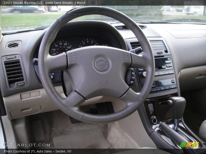 Sunlit Sand Metallic / Blond 2000 Nissan Maxima GLE