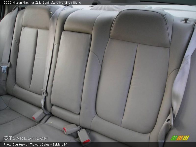 Sunlit Sand Metallic / Blond 2000 Nissan Maxima GLE
