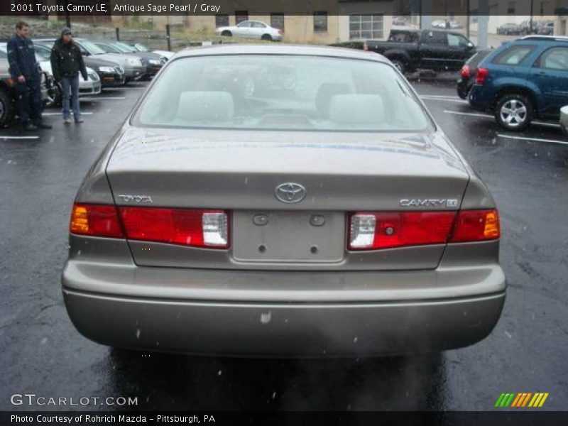 Antique Sage Pearl / Gray 2001 Toyota Camry LE