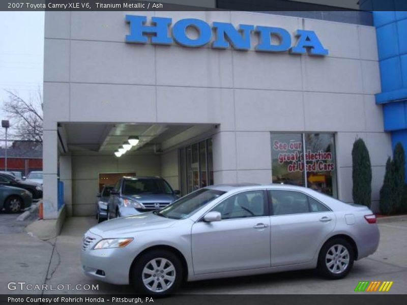 Titanium Metallic / Ash 2007 Toyota Camry XLE V6