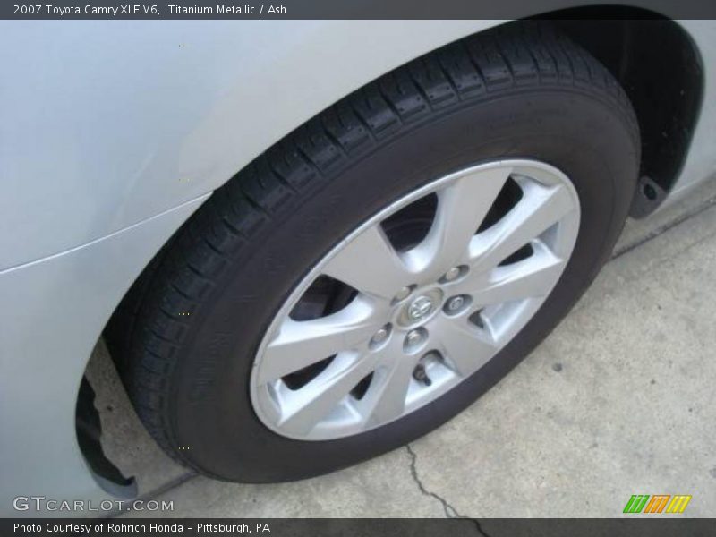 Titanium Metallic / Ash 2007 Toyota Camry XLE V6