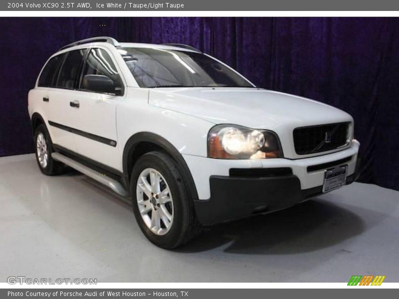 Ice White / Taupe/Light Taupe 2004 Volvo XC90 2.5T AWD