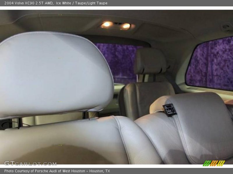 Ice White / Taupe/Light Taupe 2004 Volvo XC90 2.5T AWD