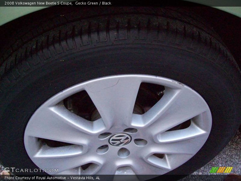 Gecko Green / Black 2008 Volkswagen New Beetle S Coupe