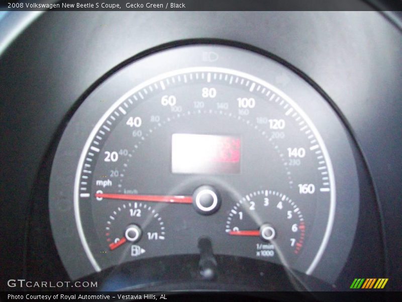 Gecko Green / Black 2008 Volkswagen New Beetle S Coupe
