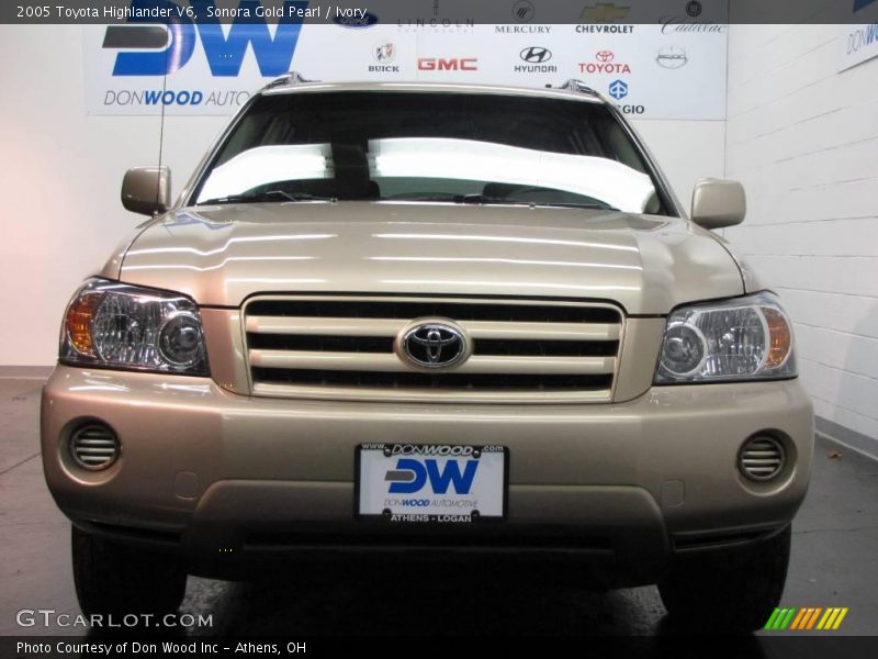 Sonora Gold Pearl / Ivory 2005 Toyota Highlander V6
