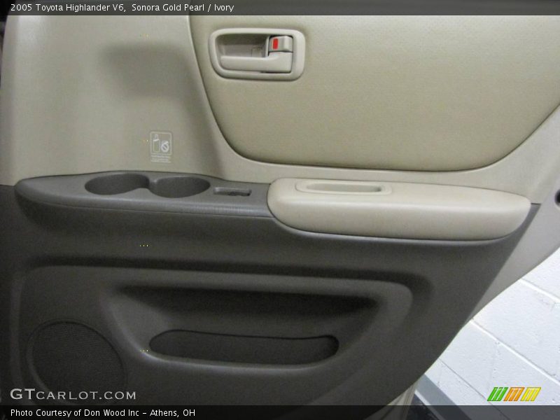 Sonora Gold Pearl / Ivory 2005 Toyota Highlander V6