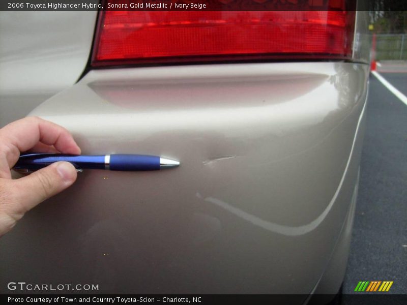 Sonora Gold Metallic / Ivory Beige 2006 Toyota Highlander Hybrid