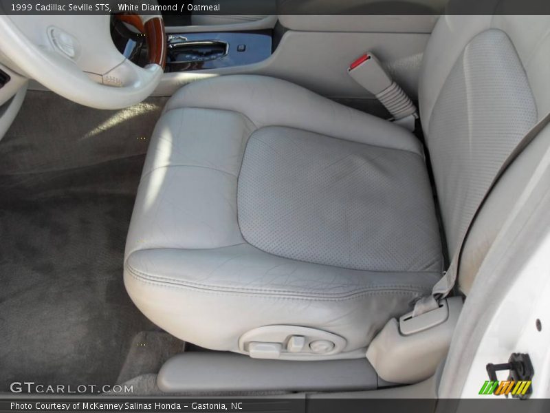 White Diamond / Oatmeal 1999 Cadillac Seville STS