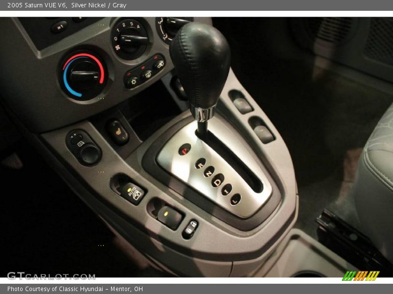 Silver Nickel / Gray 2005 Saturn VUE V6