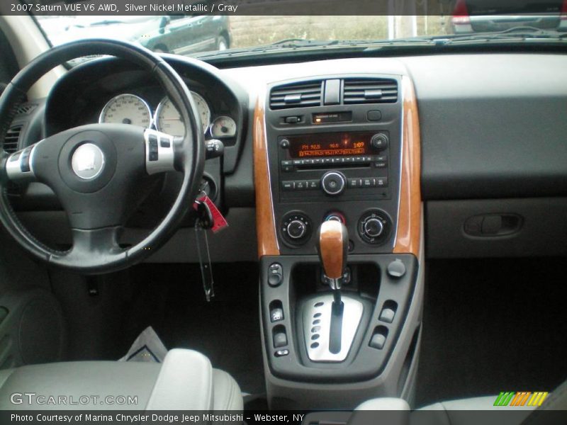 Silver Nickel Metallic / Gray 2007 Saturn VUE V6 AWD