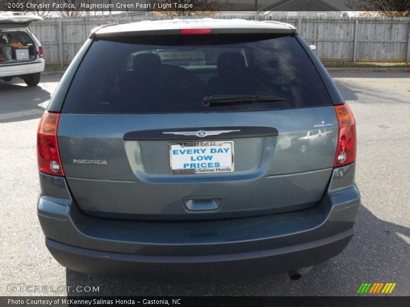 Magnesium Green Pearl / Light Taupe 2005 Chrysler Pacifica