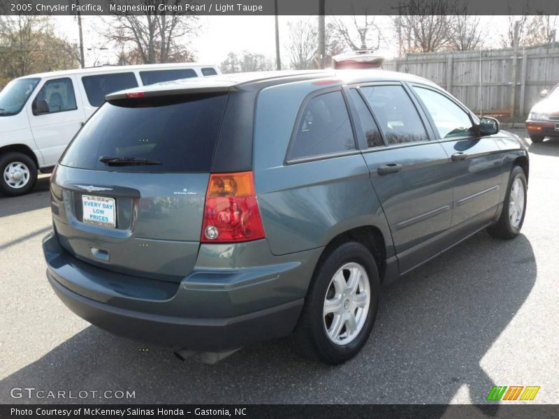 Magnesium Green Pearl / Light Taupe 2005 Chrysler Pacifica