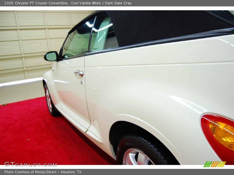 Cool Vanilla White / Dark Slate Gray 2005 Chrysler PT Cruiser Convertible