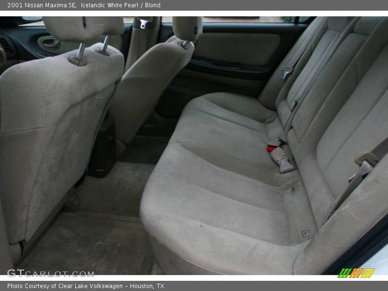 Icelandic White Pearl / Blond 2001 Nissan Maxima SE