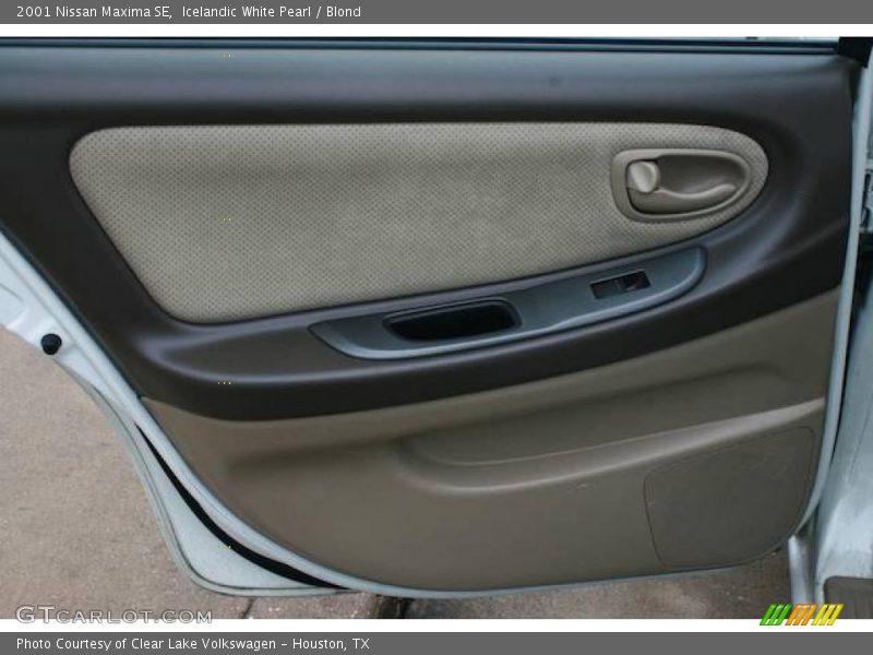 Icelandic White Pearl / Blond 2001 Nissan Maxima SE
