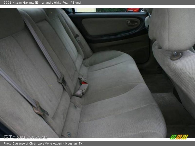 Icelandic White Pearl / Blond 2001 Nissan Maxima SE