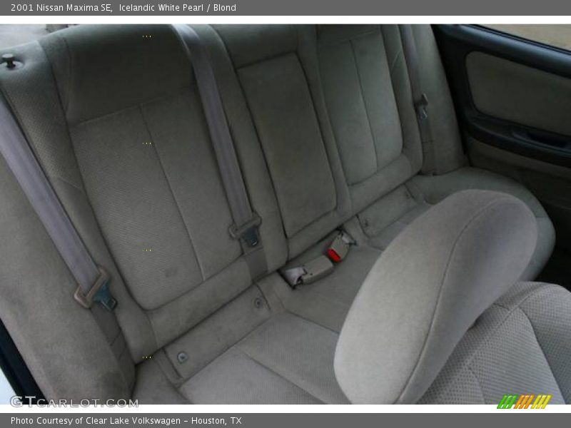 Icelandic White Pearl / Blond 2001 Nissan Maxima SE