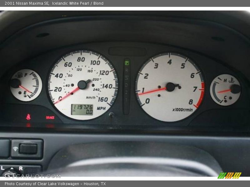 Icelandic White Pearl / Blond 2001 Nissan Maxima SE