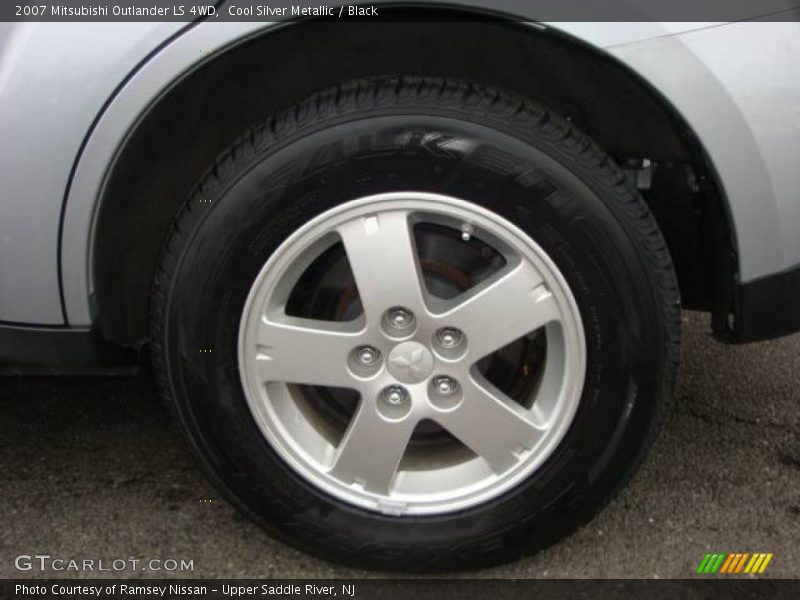 Cool Silver Metallic / Black 2007 Mitsubishi Outlander LS 4WD
