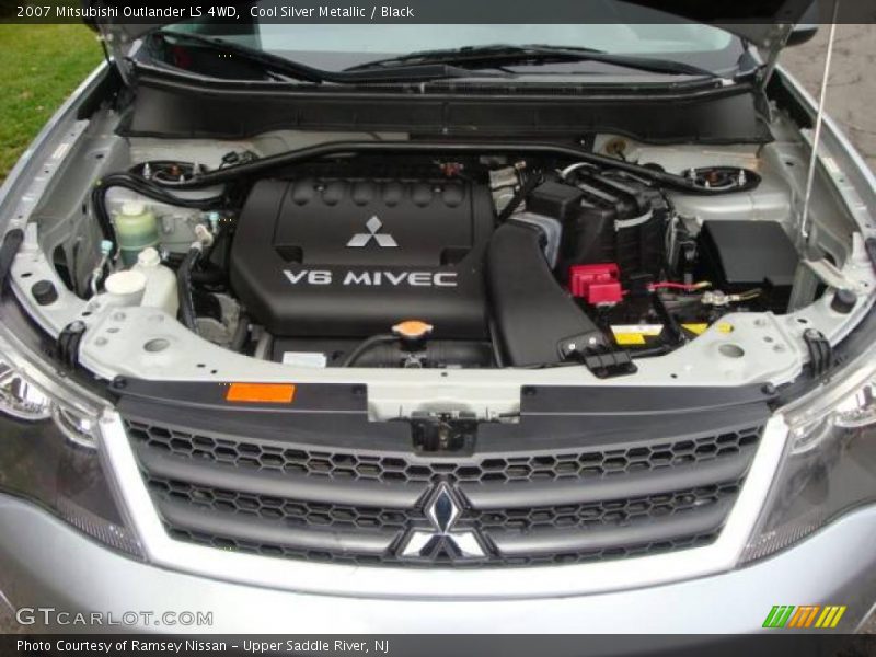 Cool Silver Metallic / Black 2007 Mitsubishi Outlander LS 4WD