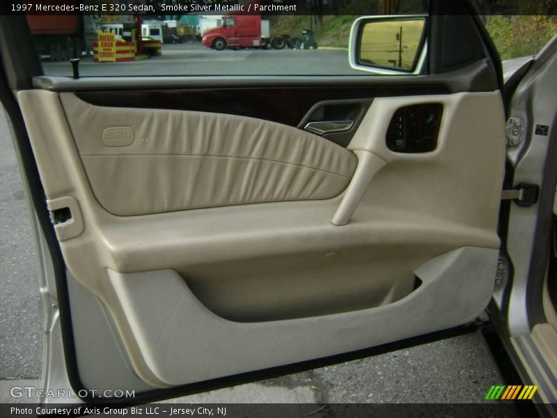 Smoke Silver Metallic / Parchment 1997 Mercedes-Benz E 320 Sedan